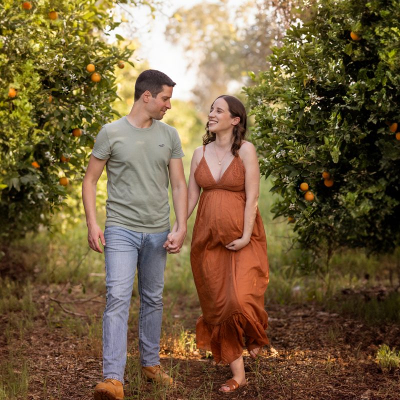 צילומי הריון משפחתיים – צילום של ג׳ני רוחלין צלמת הריון בהרצליה